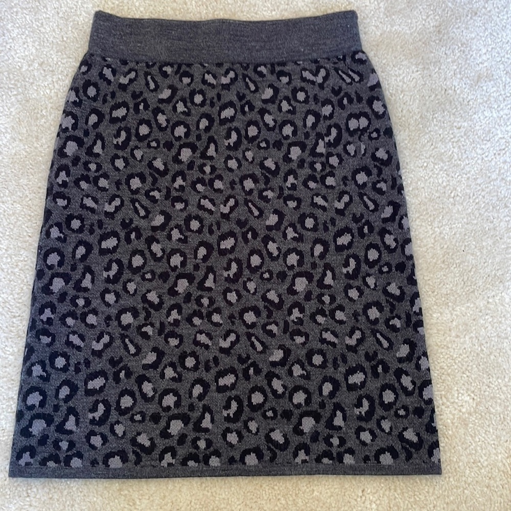 Cythina Rowley Size xs gray leopard Skirt